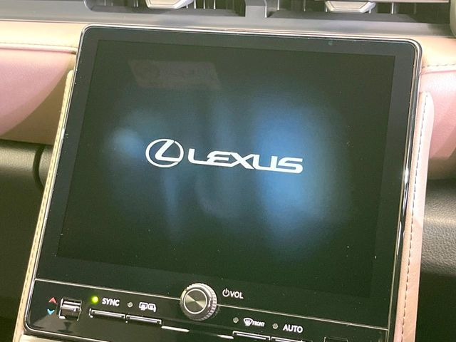 【9.8インチ ディスプレイオーディオ】大画面のディスプレイはAppleCarPlayやAndroidAutoが利用可能。大きな画面でスマホナビアプリ等が利用いただけます♪