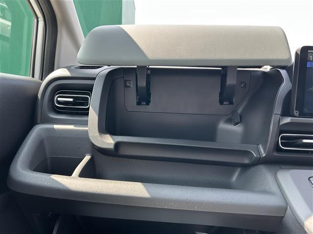 フリード1.5 e:HEV クロスター 4WD