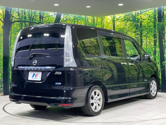 ☆全国のネクステージからお取り寄せが可能※!遠方の店舗に展示してあるクルマが気になる場合も、最寄りの店舗でご覧いただくことが可能です!是非私たちに要望をお聞かせください!※別途費用