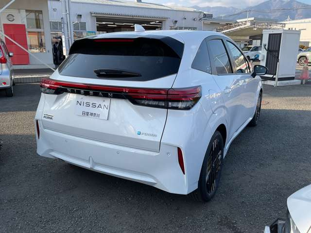 ノートオーラ1.2 G レザーエディション