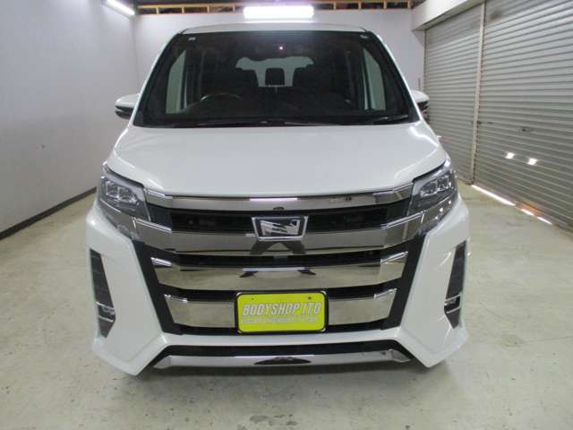 ノア2.0 Si ウェルキャブ 助手席リフトアップシート 4WD