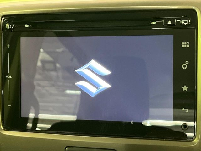 �y���[�J�[�����i�r�z�C���e���A�ɗn�����ރX�^�C���b�V���ȁu��p�݌v�v���[�J�[�i�r�𑕔��􎋔F���⑀�쐫�ȂǊ�{���\�ɂ��D��A���㎿�ȃJ�[���C�t�����y���݂��������܂��B