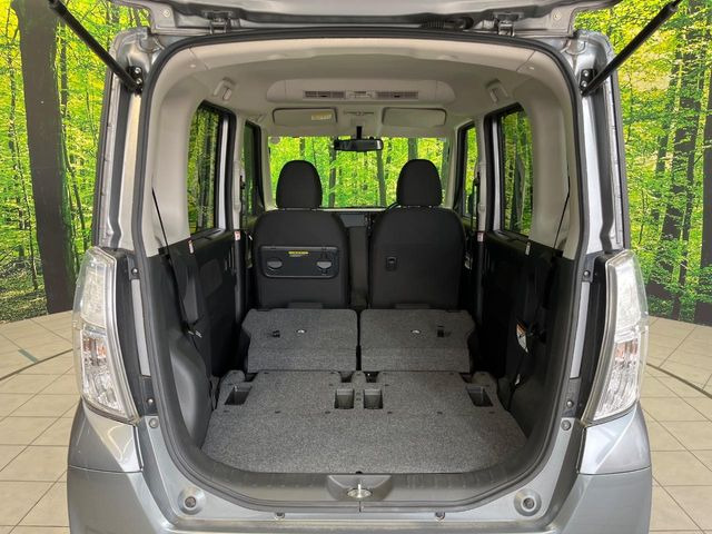 ���i�̂���������ʋ΁A���}���ɏ\���ȉ׎��X�y�[�X���m�ۂ��Ă���܂��B�Z�J���h�V�[�g��|���ƁA�傫�ȉו��̐ύڂ��\�ł���