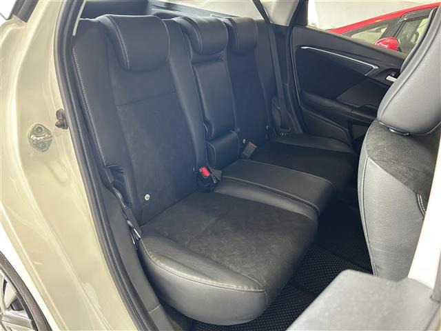 シャトル1.5 ハイブリッド X ホンダセンシング 4WD