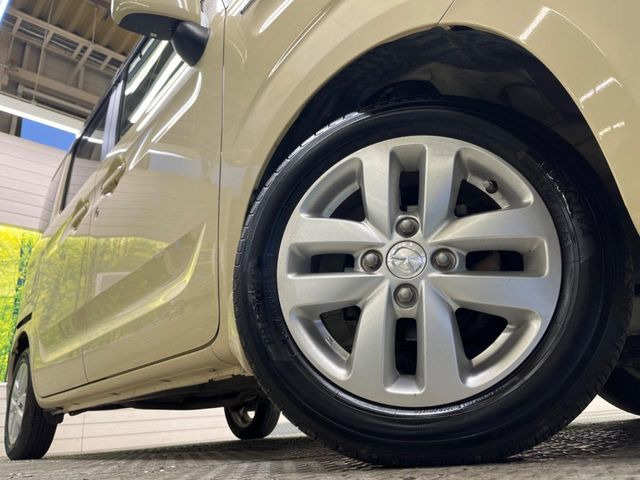 �y����14�C���`�A���~�z�C�[���z�O�ςɃ}�b�`���������A���~�z�C�[���𑕒����Ă���܂��B�e��ЊO�A���~�z�C�[����A�X�^�b�h���X�^�C�����戵�����Ă���܂��B���񂲑��k����������