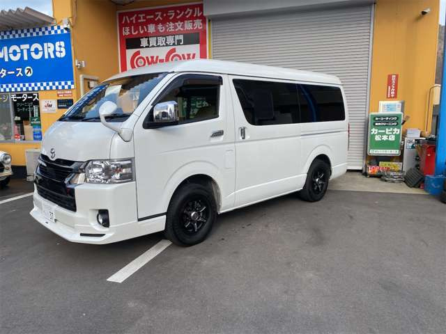 ハイエースバン