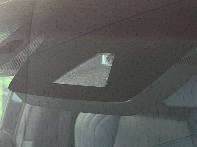 �y�g���^�Z�[�t�e�B�Z���X�z���s���ɑO���̎ԗ�����F�����A�Փ˂������Ȏ��͌x��ƃu���[�L�ŏՓˉ���Ɣ�Q�y�����A�V�X�g�B�����S�Ƀh���C�u�����y���݂��������܂��B