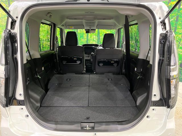 普段のお買い物や通勤、送迎等に十分な荷室スペースを確保しております。セカンドシートを倒すと、大きな荷物の積載も可能です♪