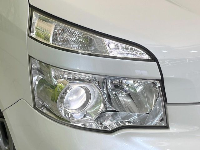 �yHID�w�b�h���C�g�z���ɖ��邭�O�����Ƃ炵�Ă����̂ŁA���V����Ԃ̑��s�������E�ǍD�ň��S���Ă���肢�������܂��B