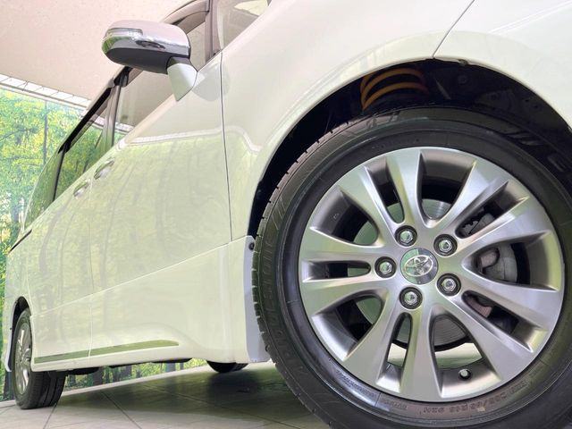 �y����16�C���`�A���~�z�C�[���z�O�ςɃ}�b�`���������A���~�z�C�[���𑕒����Ă���܂��B�e��ЊO�A���~�z�C�[����A�X�^�b�h���X�^�C�����戵�����Ă���܂��B���񂲑��k����������