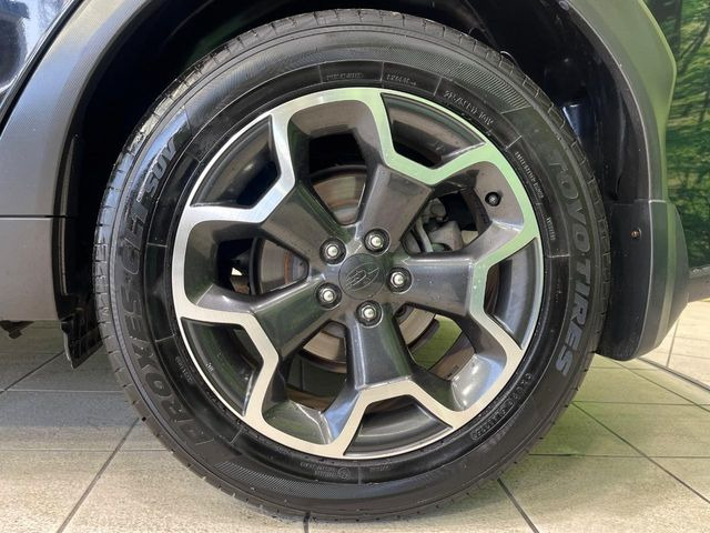 �y����17�C���`�A���~�z�C�[���z�O�ςɃ}�b�`���������A���~�z�C�[���𑕒����Ă���܂��B�e��ЊO�A���~�z�C�[����A�X�^�b�h���X�^�C�����戵�����Ă���܂��B���񂲑��k����������