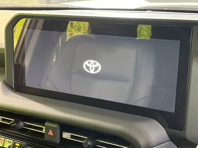 �y����12�^�i�r�z�l�C�̏����i�r�𑕔����Ă���܂��B�i�r�̎g���₷���͂������A�I�[�f�B�I�@�\���[��!�L�����v�◷�s�͂������A�ʋ΂┃�����ȂǕ��i�̃h���C�u���y�����Ȃ�͂���