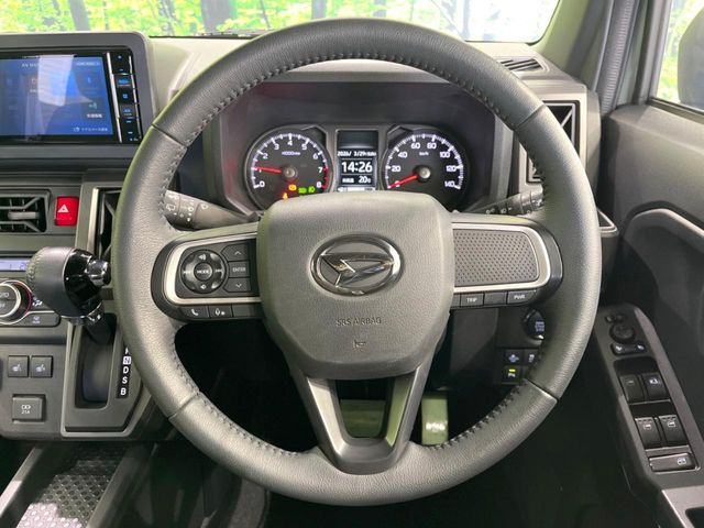 �y�����v�����X�e�A�����O�z�㎿�Ȋv���g�p���邱�ƂŁA��ɂ����������݂ƂĂ��^�]���₷���n���h���ł���