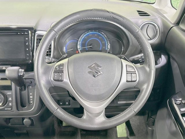 �y�X�e�A�����O�X�C�b�`�z�^�]���A�O������ڐ������炷���ƂȂ��A�I�[�f�B�I���̑��삪�\�ȕ֗��@�\!���S&���K�ȃh���C�u�����o���Ă���܂���