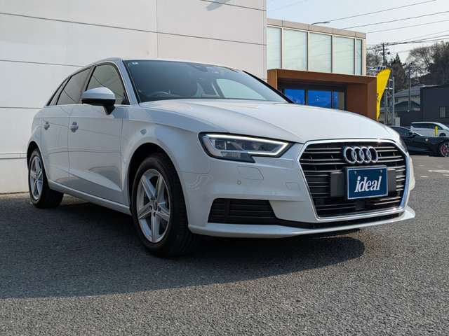 A3スポーツバック30 TFSI スポーツ シグネチャーエディション