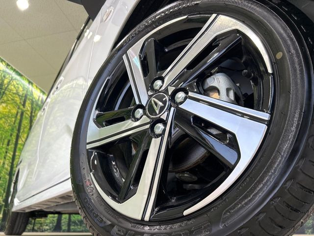 �y����15�C���`�A���~�z�C�[���z�O�ςɃ}�b�`���������A���~�z�C�[���𑕒����Ă���܂��B�e��ЊO�A���~�z�C�[����A�X�^�b�h���X�^�C�����戵�����Ă���܂��B���񂲑��k����������