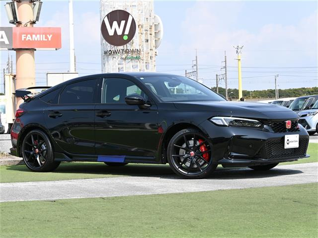 シビックタイプR2.0 レーシング ブラックパッケージ