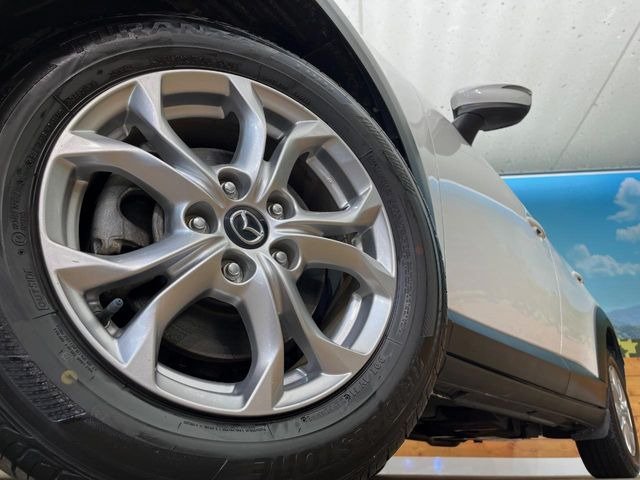 �y����16�C���`�A���~�z�C�[���z�O�ςɃ}�b�`���������A���~�z�C�[���𑕒����Ă���܂��B�e��ЊO�A���~�z�C�[����A�X�^�b�h���X�^�C�����戵�����Ă���܂��B���񂲑��k����������