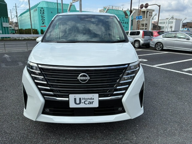 セレナ2.0 ハイウェイスターV 助手席スライドアップシート