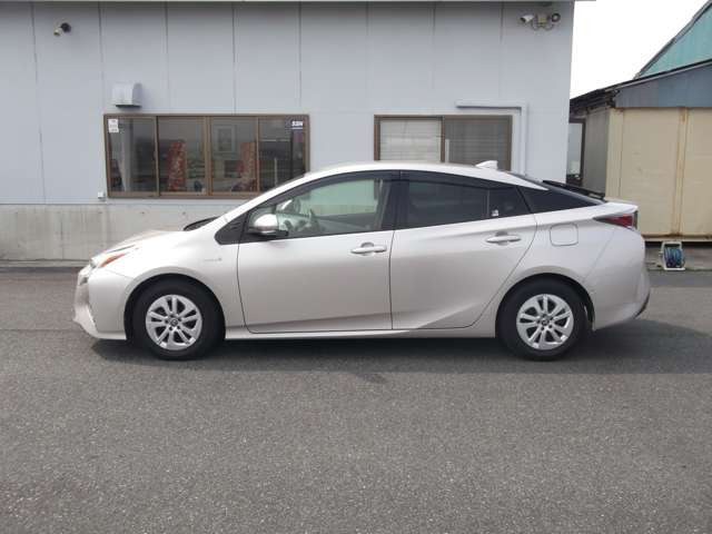 プリウス1.8 S セーフティ プラス