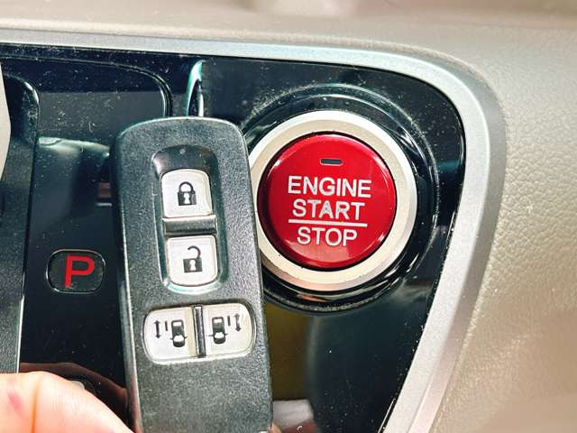 �y�X�}�[�g�L�[&�v�b�V���X�^�[�g�V�X�e���z�J�o����|�P�b�g�ɓ��ꂽ�܂܃h�A�̊J���ł��A�����^�b�`�Ŋy�X�G���W�����������܂���