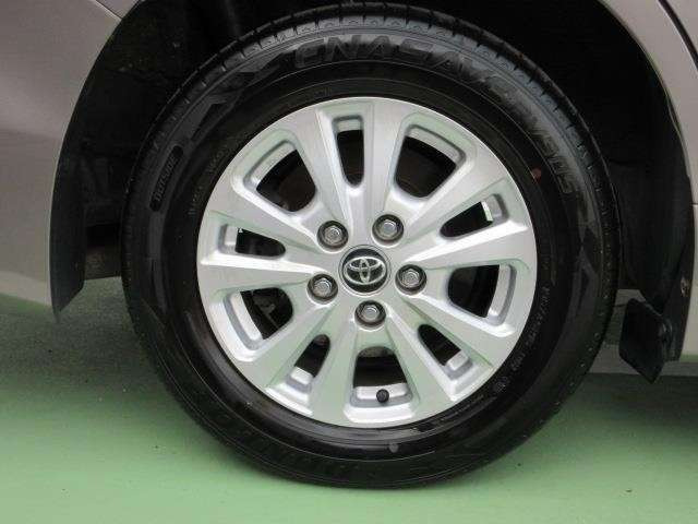 ヴォクシー1.8 ハイブリッド X