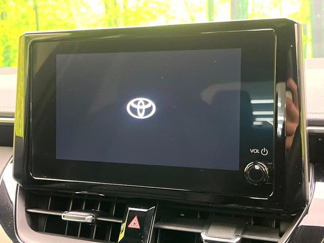 �y8�C���` �f�B�X�v���C�I�[�f�B�I�z���ʂ̃f�B�X�v���C��AppleCarPlay��AndroidAuto�����p�\�B�傫�ȉ�ʂŃX�}�z�i�r�A�v���������p���������܂���