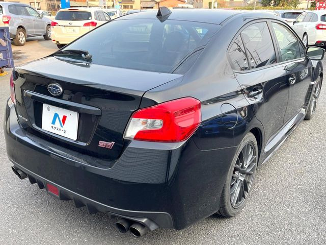 ☆全国のネクステージからお取り寄せが可能※!遠方の店舗に展示してあるクルマが気になる場合も、最寄りの店舗でご覧いただくことが可能です!是非私たちに要望をお聞かせください!※別途費用