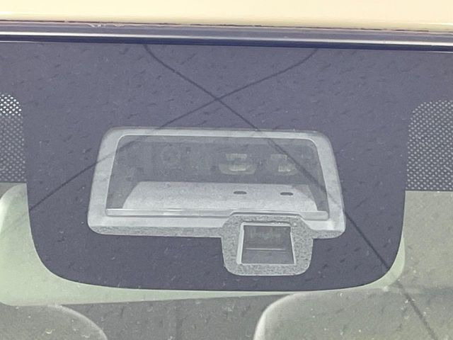 �y�X�Y�L �Z�[�t�e�B�T�|�[�g�z���s���ɑO���̎ԗ�����F�����A�Փ˂������Ȏ��͌x��ƃu���[�L�ŏՓˉ���Ɣ�Q�y�����A�V�X�g�B�����S�Ƀh���C�u�����y���݂��������܂��B