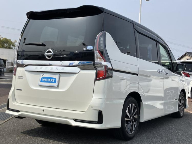 セレナ2.0 ハイウェイスターV