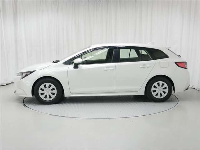 カローラツーリング1.8 ハイブリッド G-X E-Four 4WD