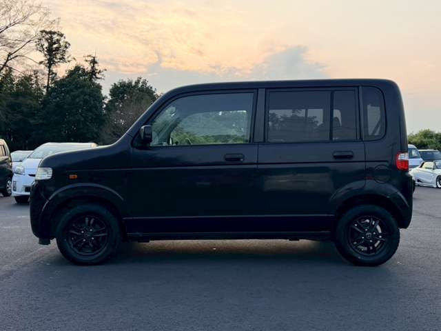 ���X�݌ɂ͊O���A�����N���[�j���O��ɓW�����A�����Ď��̏C�����̗L���A���[�^�[��������̗L������O�ҋ@�ւɂ�錟����S����{���Ă���܂��B�Ԍ��A�����A����h�������ЂőΉ��ł��܂��̂ł����S���������B