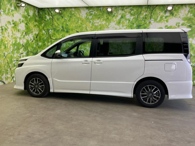 ヴォクシー2.0 ZS