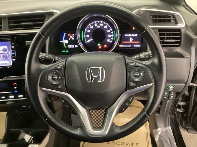 フィット1.5 ハイブリッド モデューロ スタイル ホンダセンシング