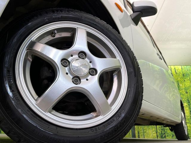 �y14�C���`�A���~�z�C�[���z�O�ςɃ}�b�`�����A���~�z�C�[���𑕒����Ă���܂��B�e��A���~�z�C�[����A�X�^�b�h���X�^�C�����戵�����Ă���܂��B���񂲑��k����������