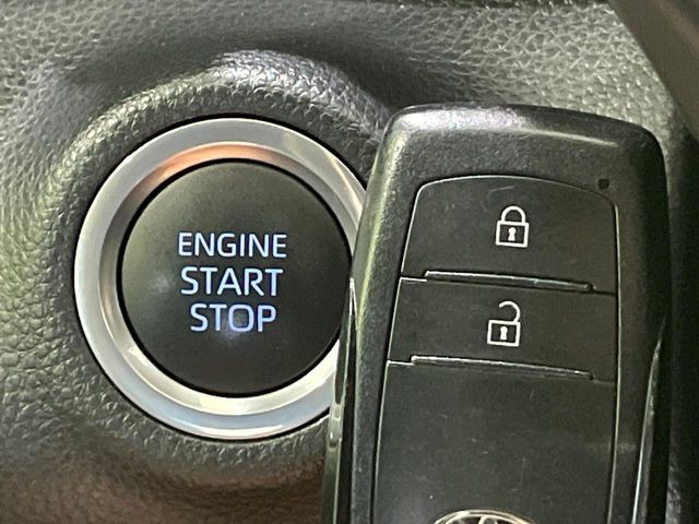 �y�X�}�[�g�L�[�z�J�o����|�P�b�g�ɓ��ꂽ�܂܂ł��h�A�̎{���E�������\�ȃX�}�[�g�L�[�𑕔��B�G���W���̃I���E�I�t�����J�M�����o���K�v����������Ƃ��Ă��֗��ł���