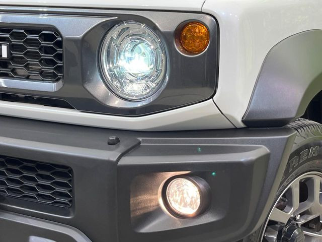 �yLED�w�b�h���C�g�z���V����ԑ��s�����ǍD�Ȏ��E���m�ۂ����S���ĉ^�]�ł��鍂�P�xLED�w�b�h���C�g�𑕔�!�_�����x�������A����d�͂��}�����Ă��܂��B