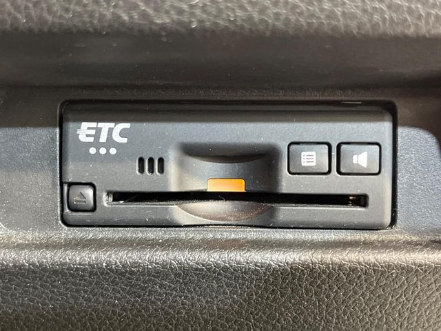 【ETC】高速道路の料金所をストレスなく通過!話題のスポットやサービスエリアに多い「スマートIC」利用時は必須のアイテムです。当店でセットアップを実施、ご納車当日からすぐにご利用いただけます!