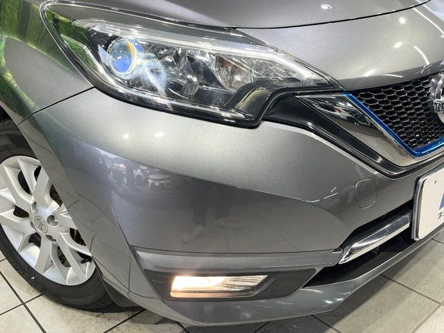 �yLED�w�b�h���C�g�z���V����ԑ��s�����ǍD�Ȏ��E���m�ۂ����S���ĉ^�]�ł��鍂�P�xLED�w�b�h���C�g�𑕔�!�_�����x�������A����d�͂��}�����Ă��܂��B