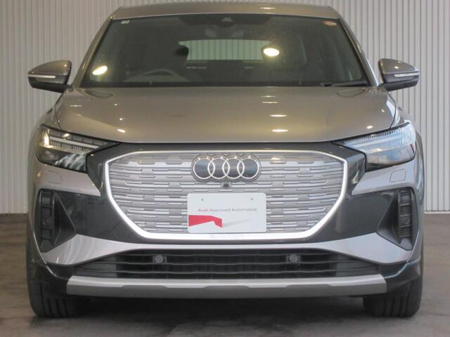 Q4スポーツバックe-tron45 アドバンスト