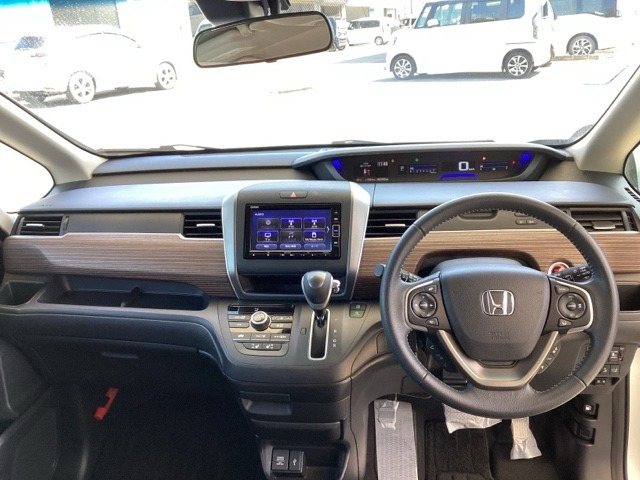 フリード1.5 クロスター ホンダセンシング