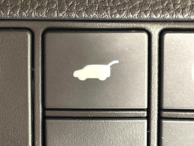 �y�p���[�o�b�N�h�A�z�X�}�[�g�L�[��^�]�Ȃ̃{�^�������������Ń��A�Q�[�g�������ŊJ���܂�!�ו��������Ă��鎞��A�����ʒu�ɂ���o�b�N�h�A��߂�ۂɕ֗��ȋ@�\�ł���