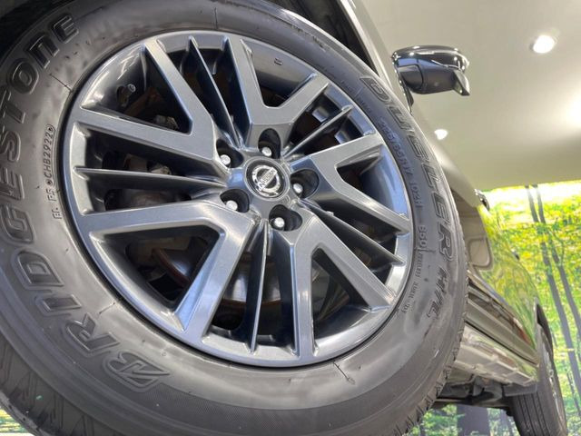 �y����17�C���`�A���~�z�C�[���z�O�ςɃ}�b�`���������A���~�z�C�[���𑕒����Ă���܂��B�e��ЊO�A���~�z�C�[����A�X�^�b�h���X�^�C�����戵�����Ă���܂��B���񂲑��k����������