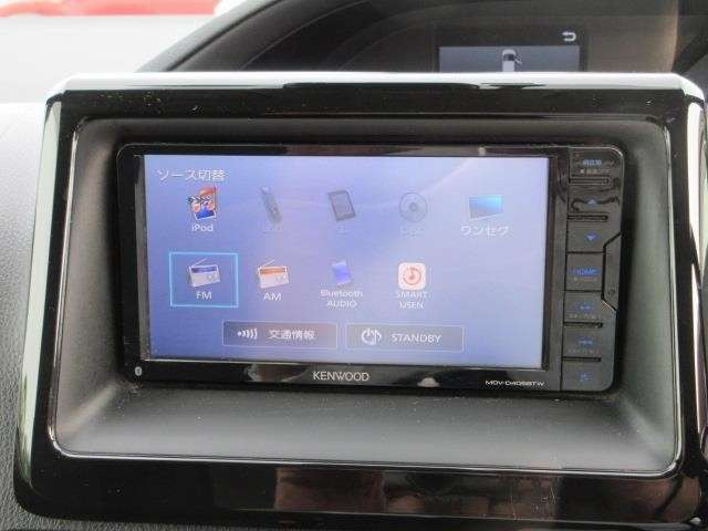 ヴォクシー1.8 ハイブリッド X