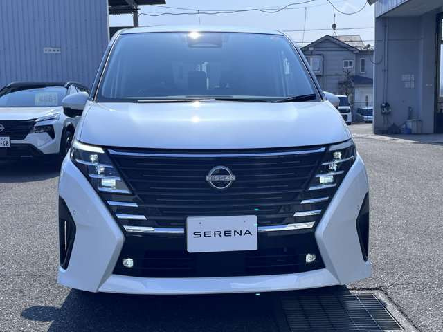 セレナ1.4 e-POWER ルキシオン