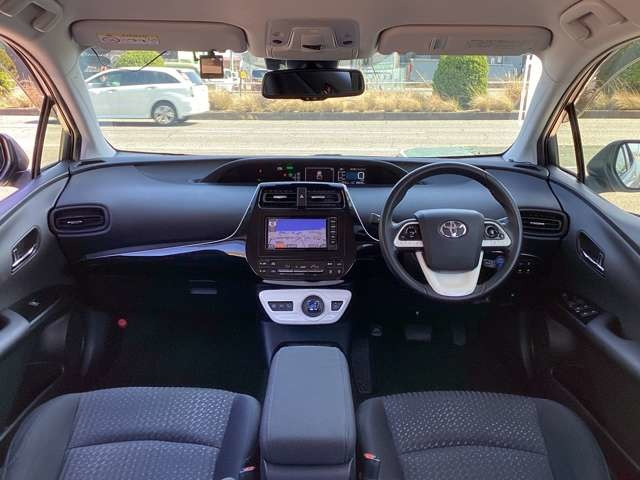 プリウス1.8 S セーフティ プラス