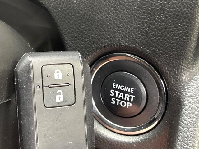 �y�L�[���X�X�^�[�g�V�X�e���z�J�o����|�P�b�g�ɓ��ꂽ�܂܂ł��h�A�̎{���E�������\�ȃX�}�[�g�L�[�𑕔��B�G���W���̃I���E�I�t�����J�M�����o���K�v����������Ƃ��Ă��֗��ł���