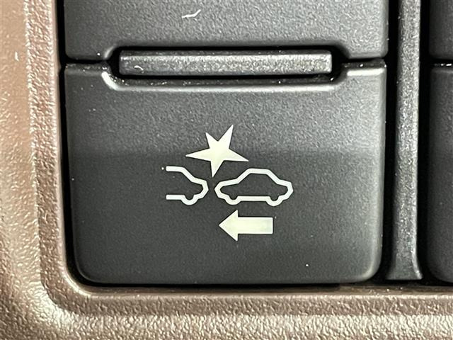 エスクァイアハイブリッド1.8 Gi プレミアムパッケージ ブラックテイラード