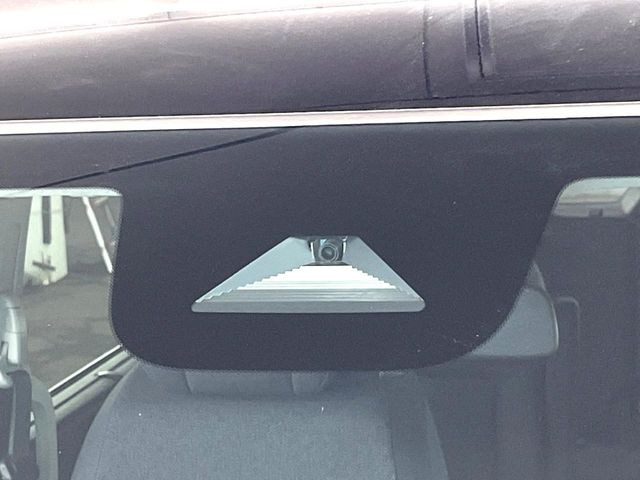 �y�z���_�Z���V���O�z���s���ɑO���̎ԗ�����F�����A�Փ˂������Ȏ��͌x��ƃu���[�L�ŏՓˉ���Ɣ�Q�y�����A�V�X�g�B�����S�Ƀh���C�u�����y���݂��������܂��B