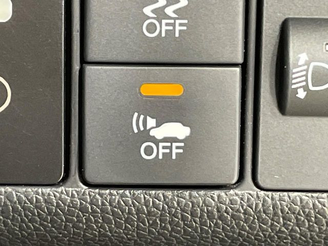 �y�V�e�B�u���[�L�A�N�e�B�u�V�X�e���z�ᑬ���s���ɑO���̎ԗ�����F�����A�Փ˂������Ȏ��͌x��ƃu���[�L�ŏՓˉ���Ɣ�Q�y�����A�V�X�g�B�����S�Ƀh���C�u�����y���݂��������܂��B